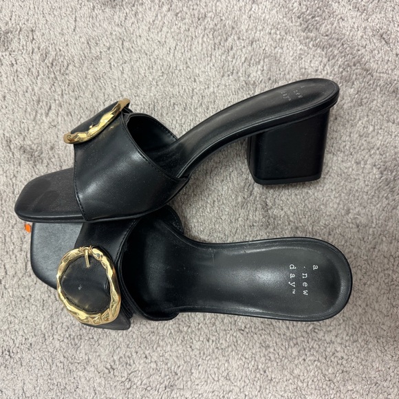 Black Leather Heels with Gold Buckle - Picture 1 of 1